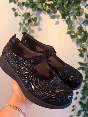 Grey's Anatomy Black Embossed Mary Jane Flats